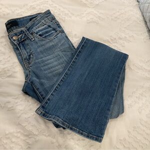 🔴JESSICA SIMPSON SUNSET BOOTLEG JEANS🔴